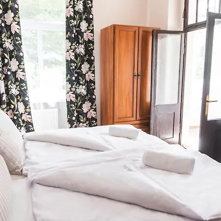 Perla Swieradowa Couette-café