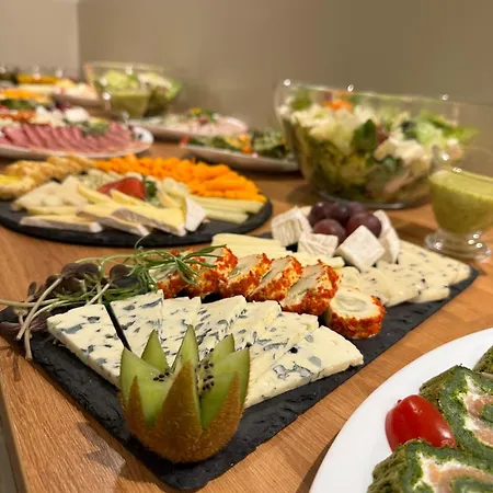 Perla Swieradowa Bed & Breakfast